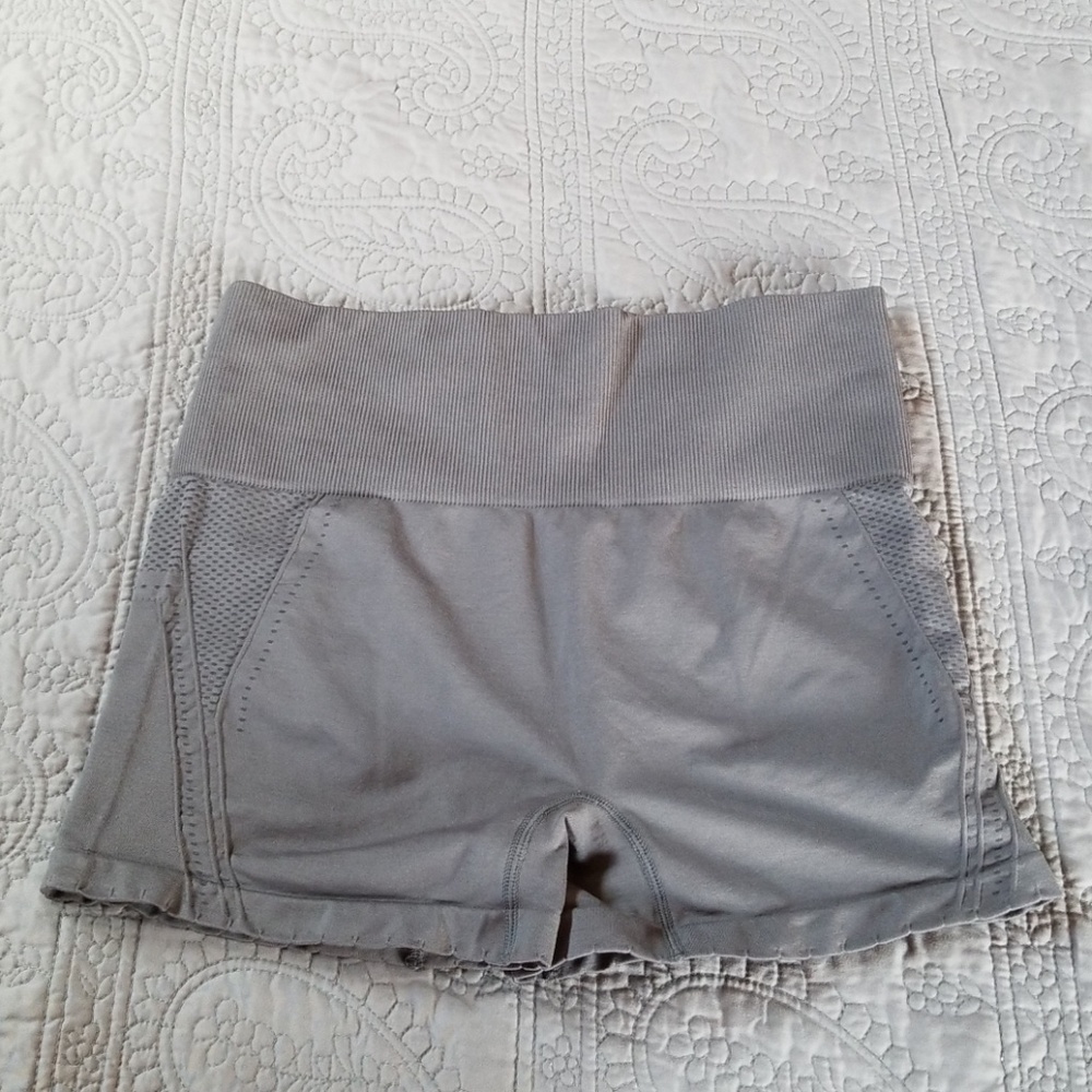 Workout Short-Shorts